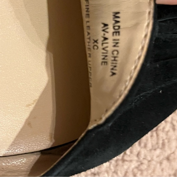 Adrienne Vitadini Black Pointed Toe leather Flats- Gold Herl - black pointy 6.5 - Picture 6 of 6